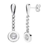 Pendientes Largos 25 x 7 mm Oro Blanco 18K con Circonitas