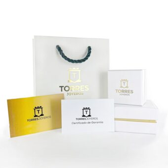 Medalla Virgen Niña 19 x 11 mm Oro Amarillo 18 Quilates - Imagen 3