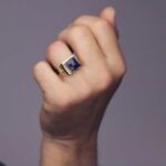 Sello Hombre 12 x 12 mm Oro Amarillo 18K Zafiro Espinel Cuadrado - Imagen 2