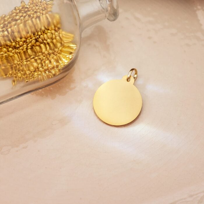 Medalla Sagrado Corazón de Jesús 22 mm Oro Amarillo 18K Tallada - Imagen 3