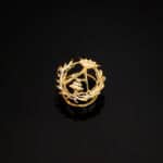 Insignia Arquitectura 16 x 16 mm Oro Amarillo 18K Emblema Ojal - Imagen 2