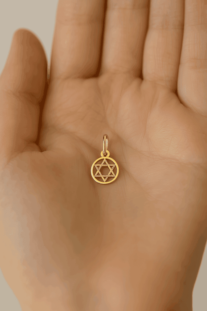 Colgante Estrella de David 10 mm en Oro Amarillo 18K Brillo - Imagen 3
