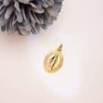 Medalla Virgen Milagrosa 22 x 14 mm Oro Amarillo 18K Escapulario - Imagen 2