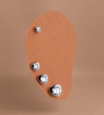 Pendientes Bebé 4mm Oro Blanco 18K Corazón Circonita - Imagen 3