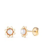 Pendientes Flor Calada 6 mm con Perla Oro Amarillo 18K Tuerca