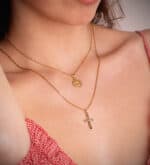 Medalla 12mm en Oro Amarillo 18K con Ángel Burlón Bisel - Imagen 2