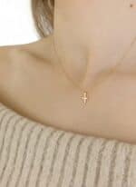 Cruz 13,5 x 10 mm Oro Amarillo 18K Circonitas Blancas - Imagen 2