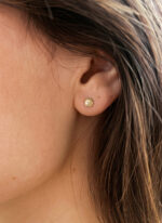 Pendientes 1/2 Bola Tallada 5 mm Oro Amarillo 18K Tuerca - Imagen 2