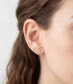 Pendientes Estrella Cóncava 5 x 5 mm Oro Amarillo 18K Tuerca - Imagen 2