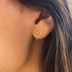 Pendientes 13 × 6,5 mm en Oro Amarillo 18K Corazon Liso Calado - Imagen 2